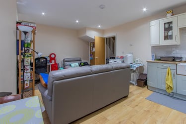2 bed house, North Road, Gabalfa, Cardiff, CF143BL - Image 4
